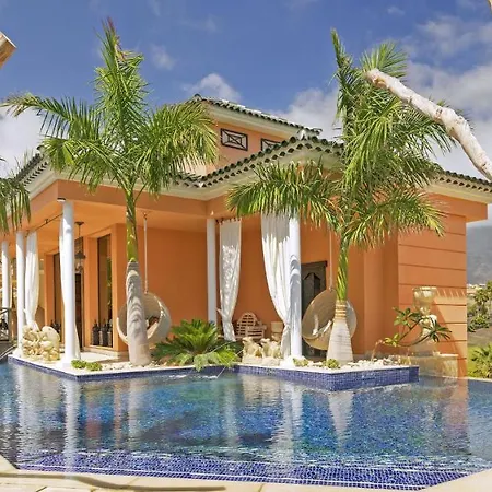 Villa La Caleta Sleeps 4 Pool Wifi Costa Adeje (Tenerife)